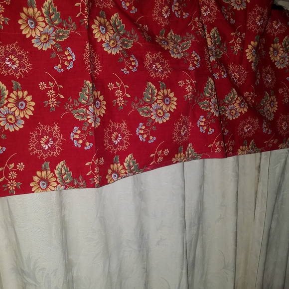 2 Blouson Valances 78"W x17"H Each - Picture 2 of 5